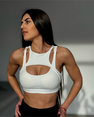 Изрязано бяло бюстие с повдигащ ефект