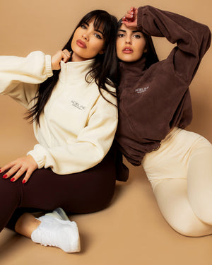 Плюшено кадифено яке в кафяв цвят