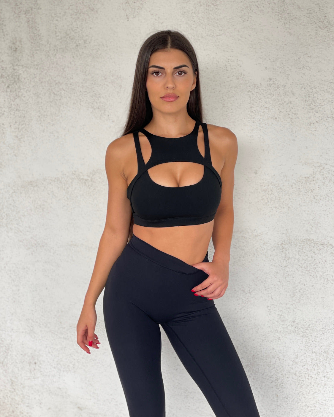 V-shape клин в розов цвят