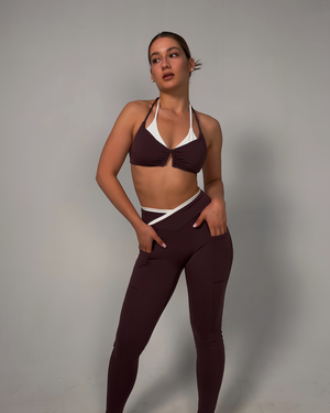 Спортен екип 𝐂𝐎𝐍𝐓𝐎𝐔𝐑