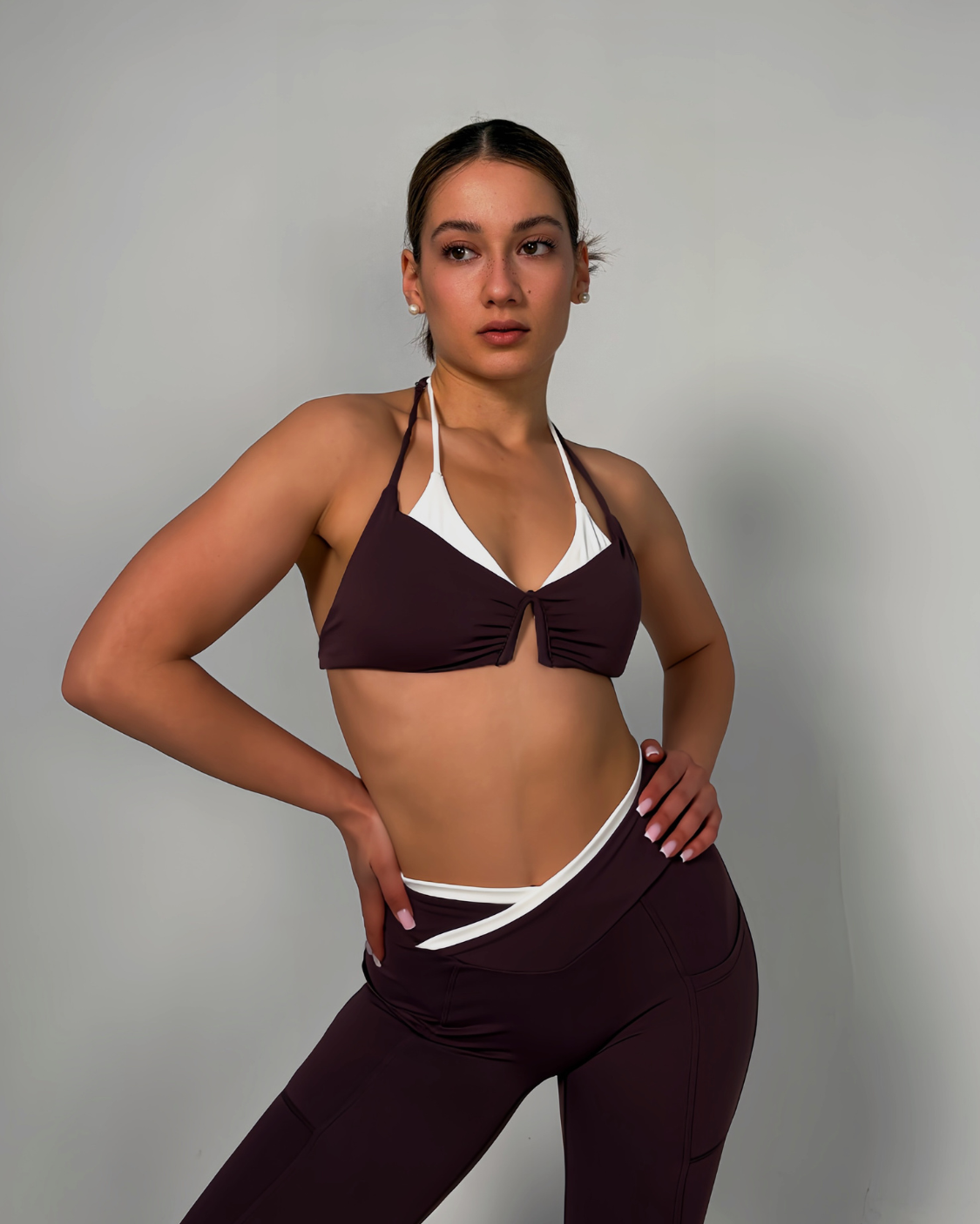 Спортен екип 𝐂𝐎𝐍𝐓𝐎𝐔𝐑