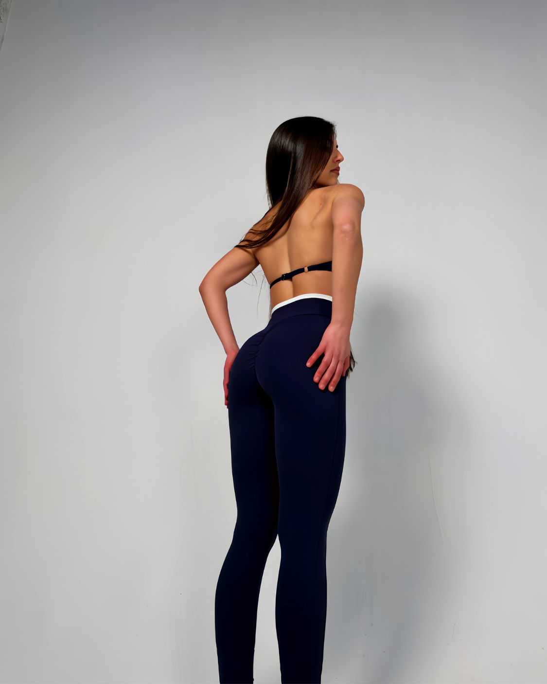 Спортен клин 𝗖𝗢𝗡𝗧𝗢𝗨𝗥