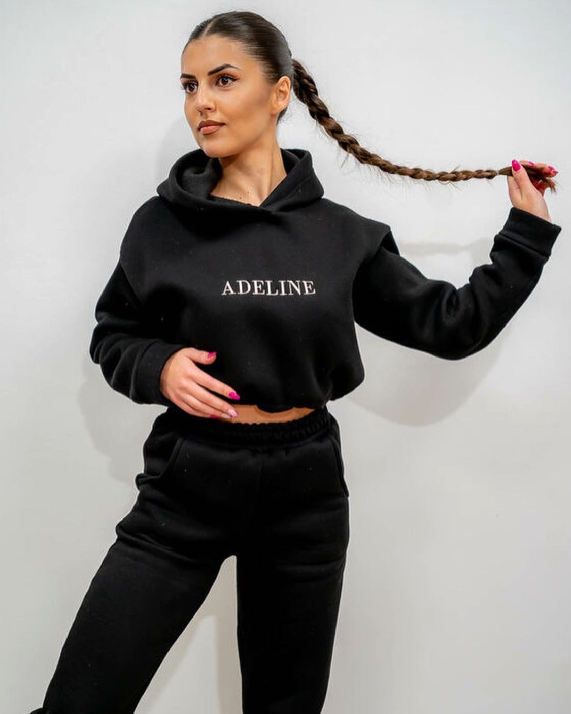 Плътен, ватиран сет в черен цвят