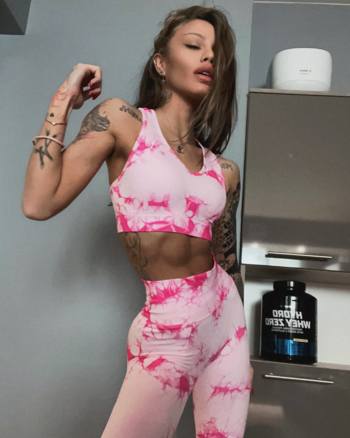 Мраморно розово бюстие с премахващи се подплънки