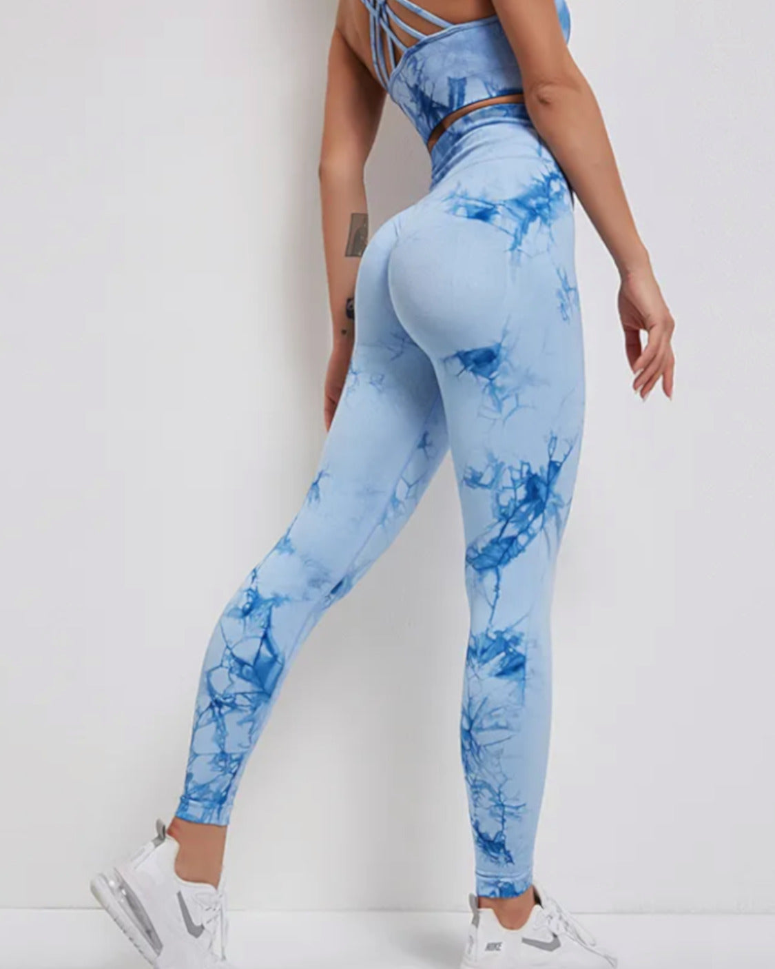 Розов мраморен клин с оформящ ефект